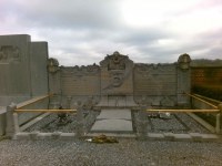 Monument aux morts pour la patrie dans le cimteière de Feluy
